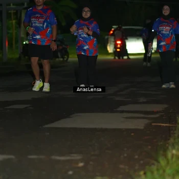Runner Photo 6044878
