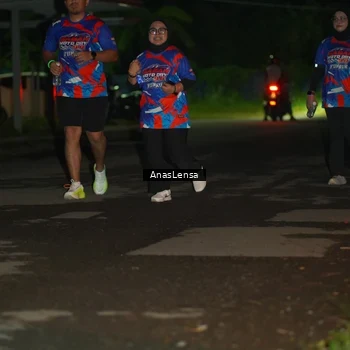 Runner Photo 6044898