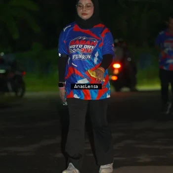Runner Photo 6044912
