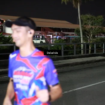 Runner Photo 6044919
