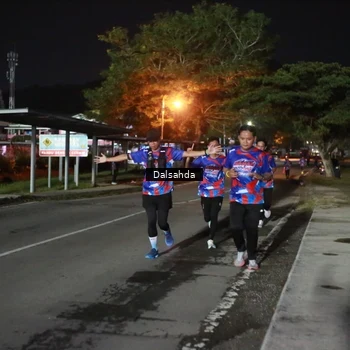 Runner Photo 6044979