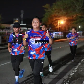 Runner Photo 6044992
