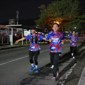 Runner Photo 6044994