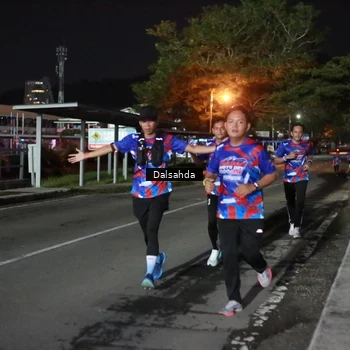Runner Photo 6044995