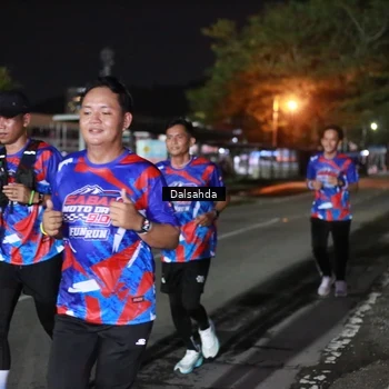 Runner Photo 6044999
