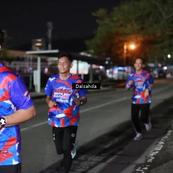 Runner Photo 6045007