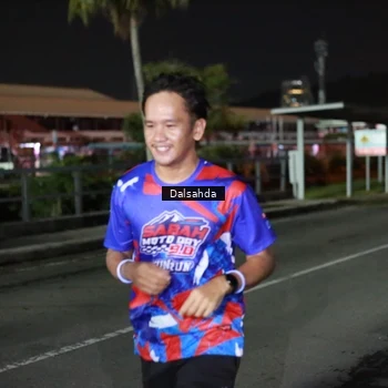 Runner Photo 6045012