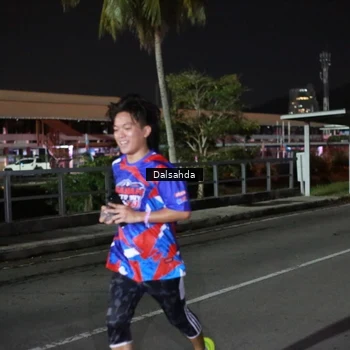 Runner Photo 6045025