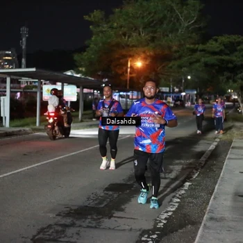 Runner Photo 6045026