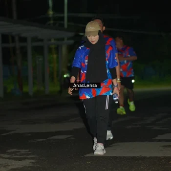 Runner Photo 6045037