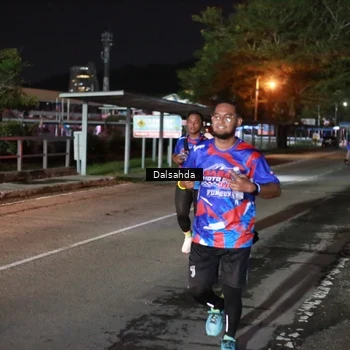 Runner Photo 6045042