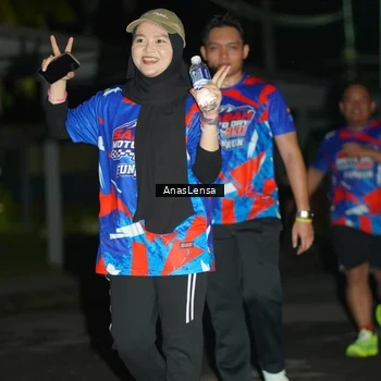 Runner Photo 6045070