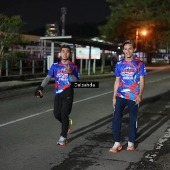 Runner Photo 6045072
