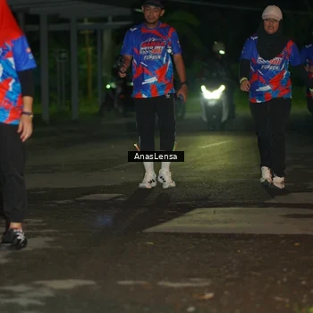Runner Photo 6045103