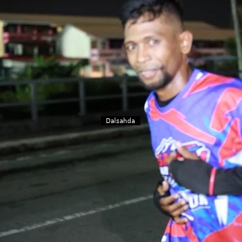 Runner Photo 6045152