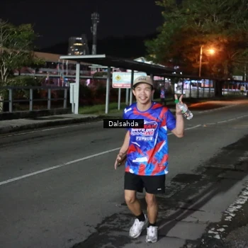 Runner Photo 6045157