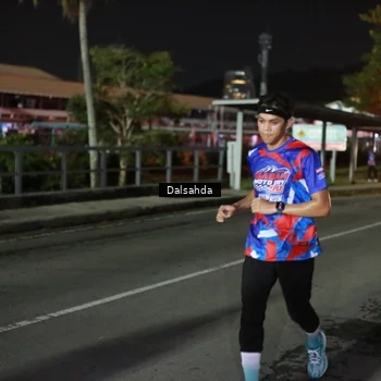 Runner Photo 6045176