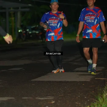 Runner Photo 6045213