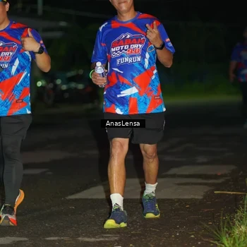 Runner Photo 6045220