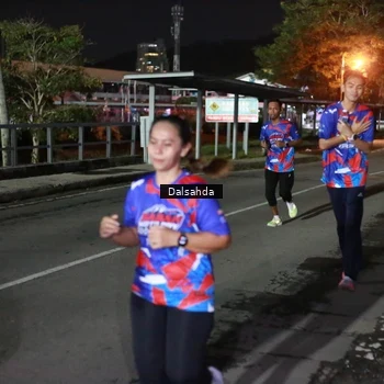 Runner Photo 6045234