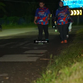 Runner Photo 6045261