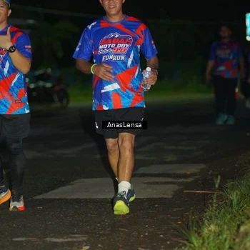Runner Photo 6045263