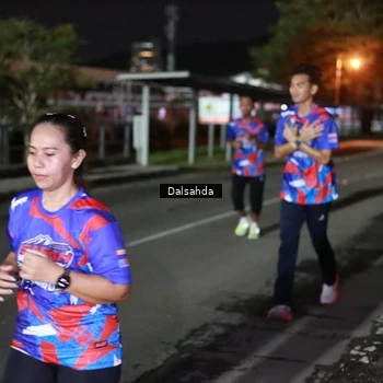 Runner Photo 6045278