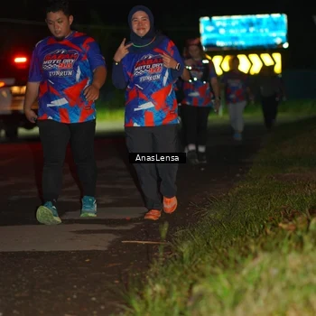 Runner Photo 6045290