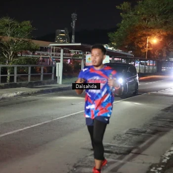 Runner Photo 6045312