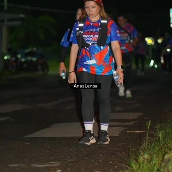 Runner Photo 6045344