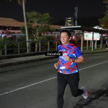 Runner Photo 6045355