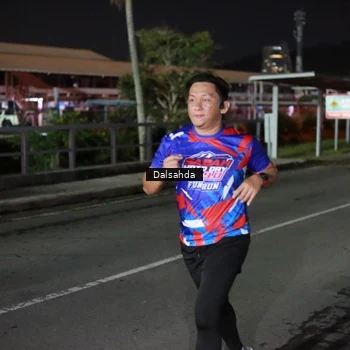 Runner Photo 6045358