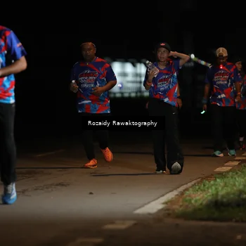 Runner Photo 6045391
