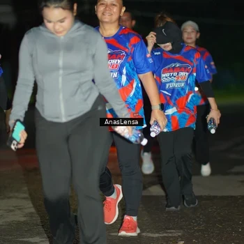 Runner Photo 6045426