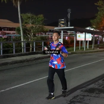 Runner Photo 6045430