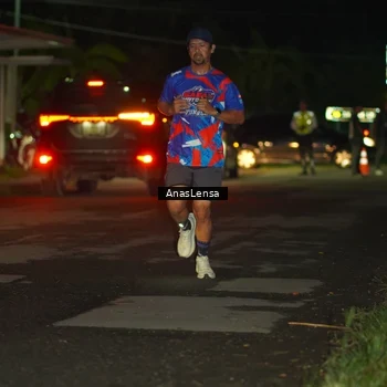 Runner Photo 6045516