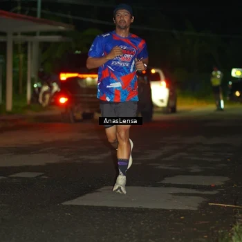 Runner Photo 6045524