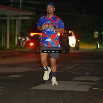 Runner Photo 6045531