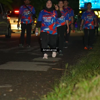 Runner Photo 6045604