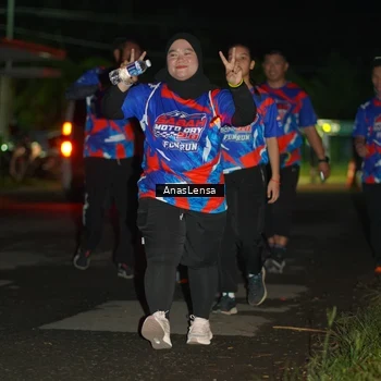 Runner Photo 6045623