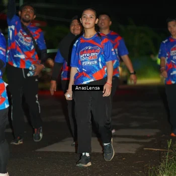 Runner Photo 6045635