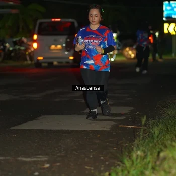 Runner Photo 6045665