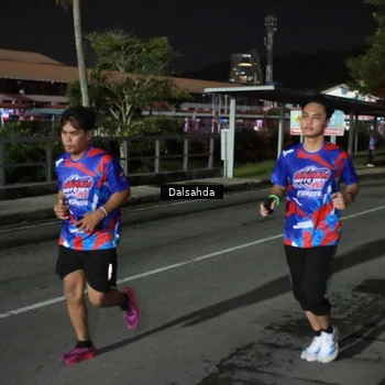 Runner Photo 6045672