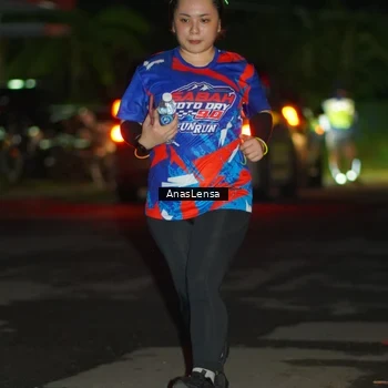 Runner Photo 6045678