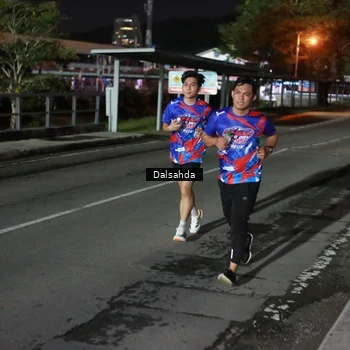 Runner Photo 6045679