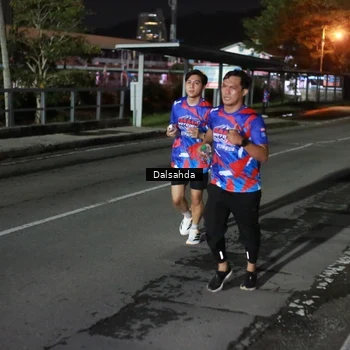 Runner Photo 6045687