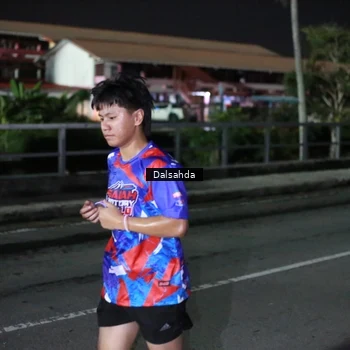 Runner Photo 6045739
