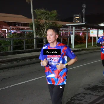 Runner Photo 6045758