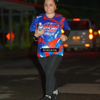Runner Photo 6045791