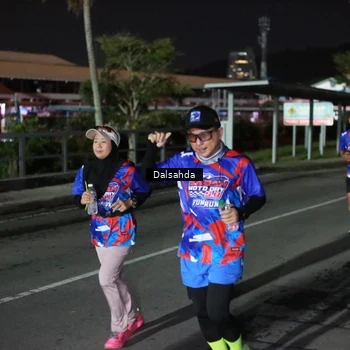 Runner Photo 6045810